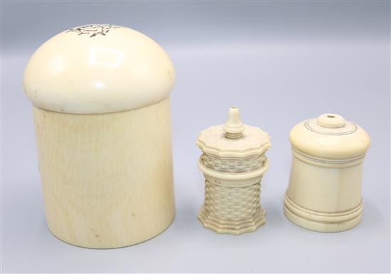 3 ivory pots